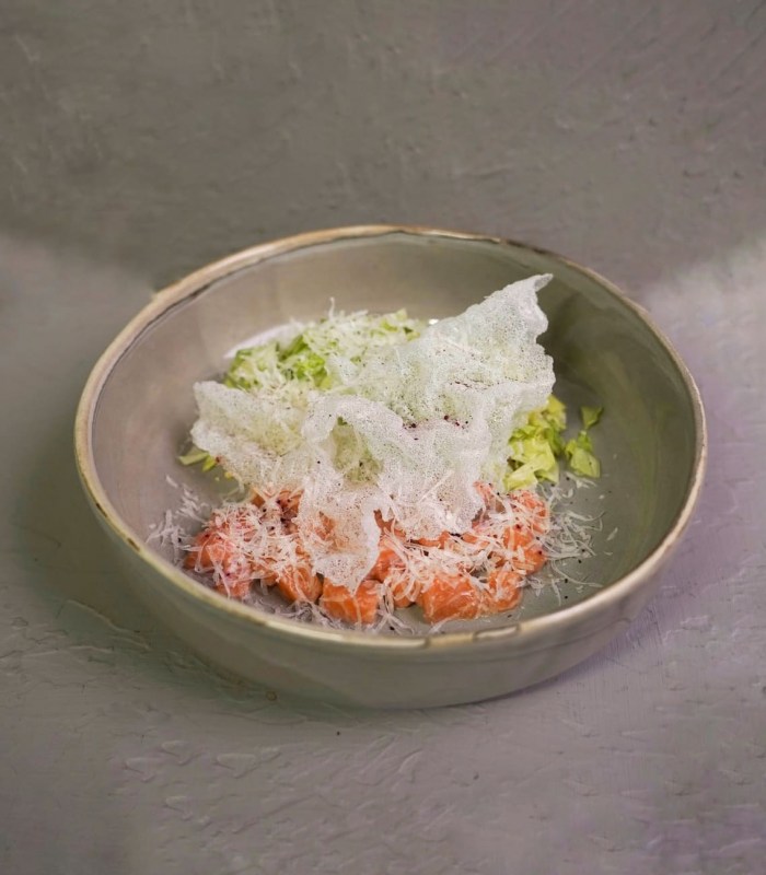 Мимоза с тартаром из лосося